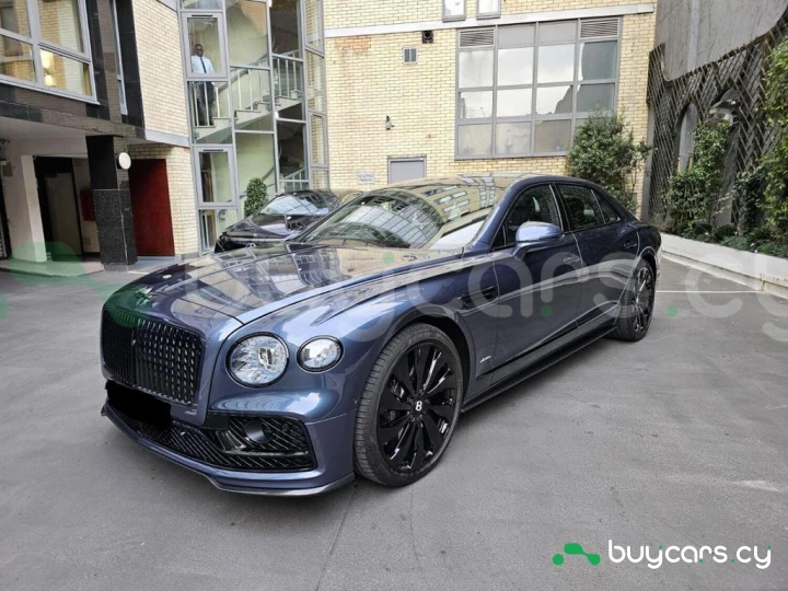 Bentley Flying Spur Синий