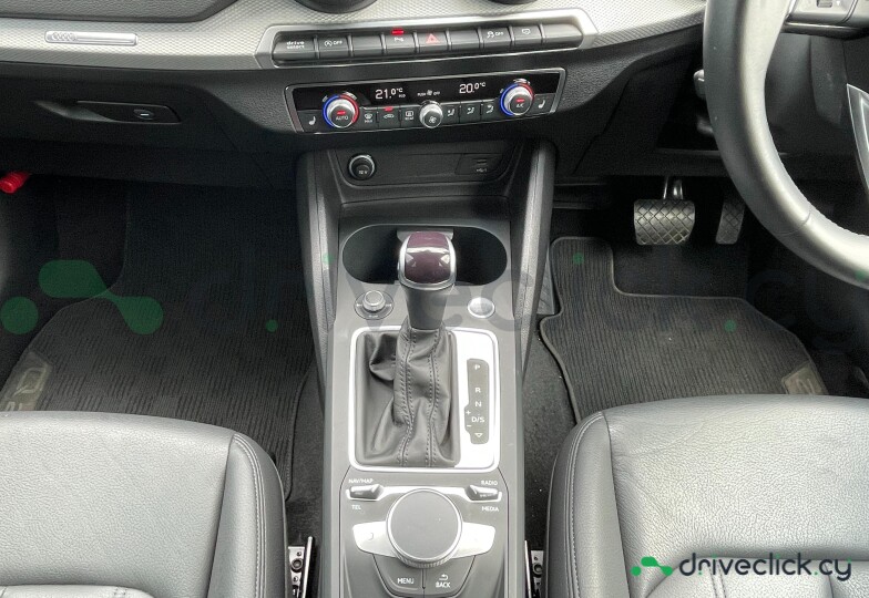 Audi Q2 White