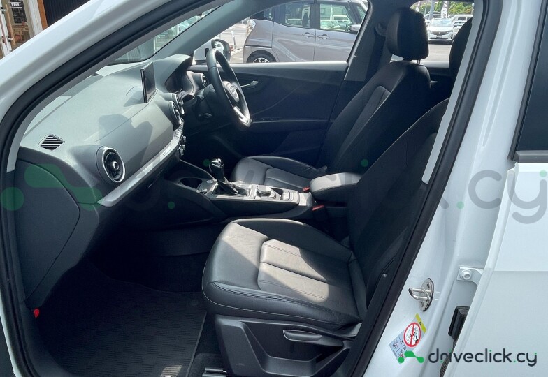 Audi Q2 White
