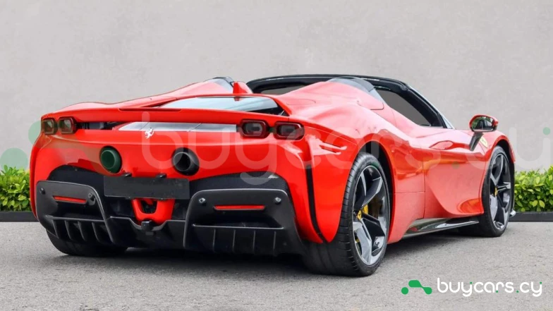 Ferrari SF90 Spider Красный