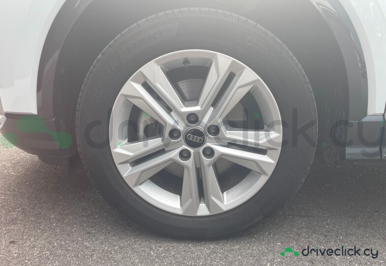 Audi Q2 White