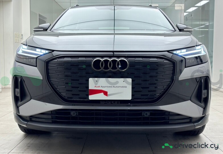Audi Q4 e-tron Grey