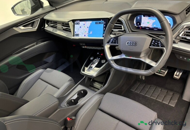 Audi Q4 e-tron Grey