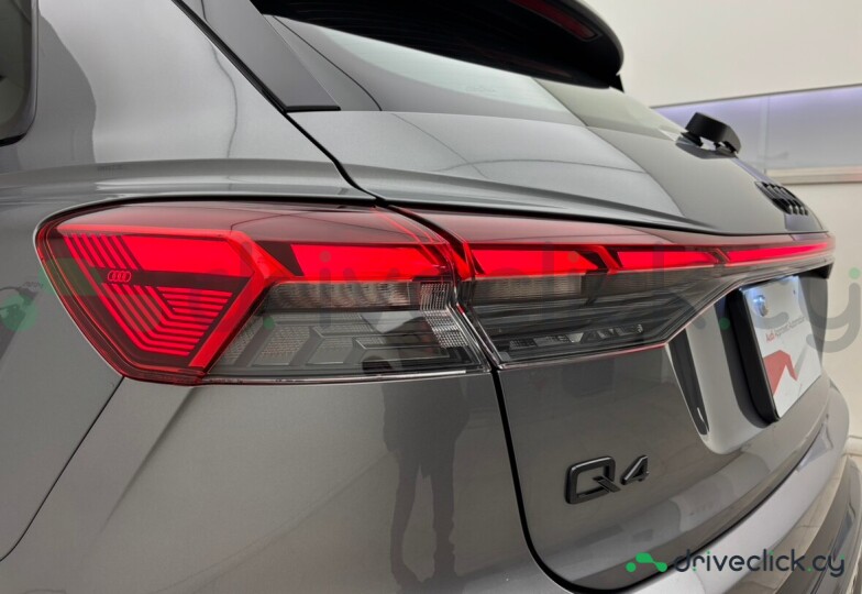 Audi Q4 e-tron Grey