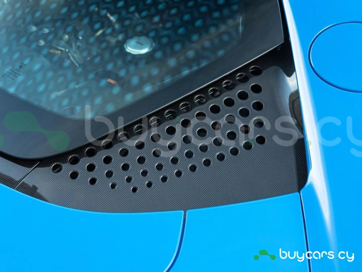 Ferrari SF90 Spider Blue