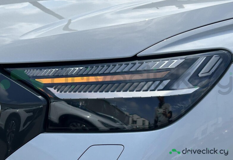 Audi Q4 Sportback e-tron White