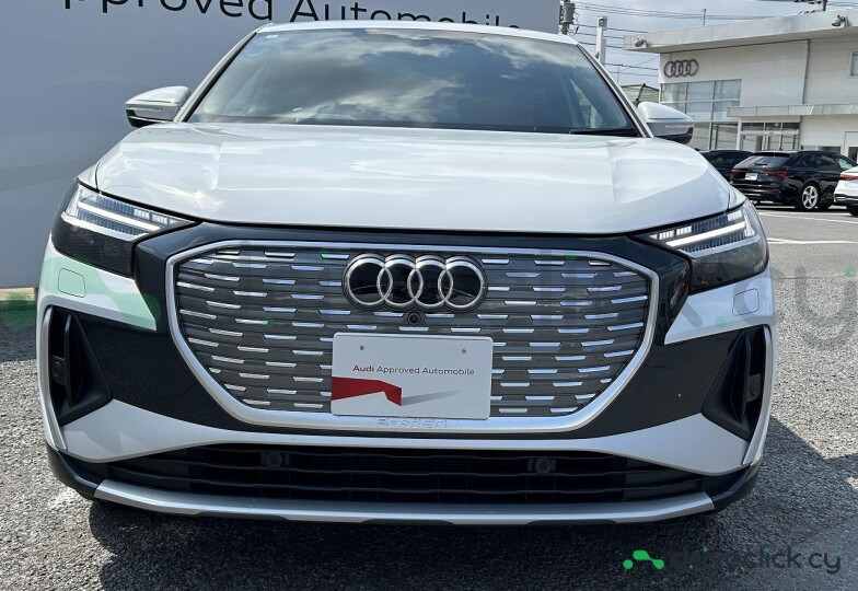 Audi Q4 Sportback e-tron White