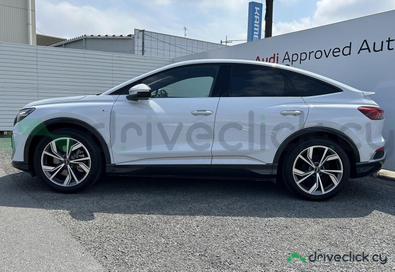 Audi Q4 Sportback e-tron White