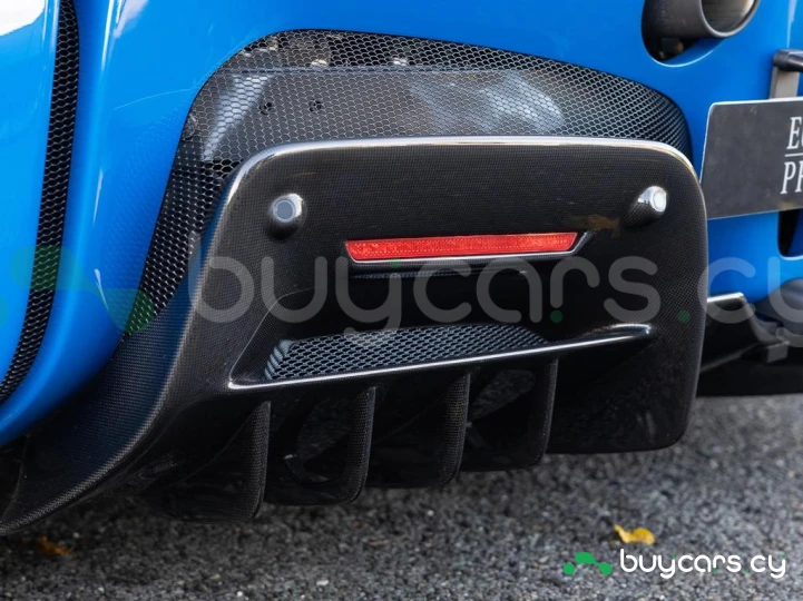 Ferrari SF90 Spider Blue