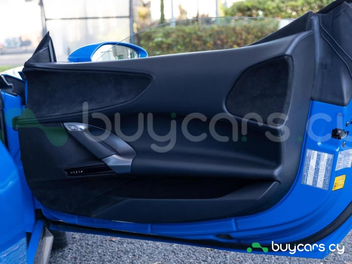 Ferrari SF90 Spider Blue