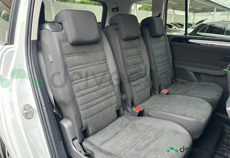 Volkswagen Golf Белый