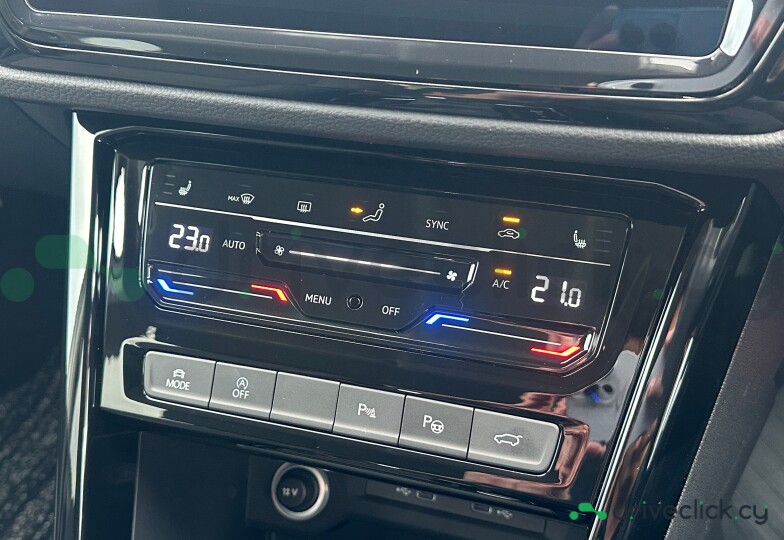 Volkswagen Golf Белый