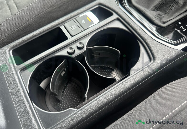Volkswagen Golf Белый