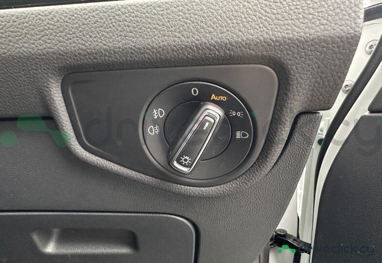 Volkswagen Golf Белый