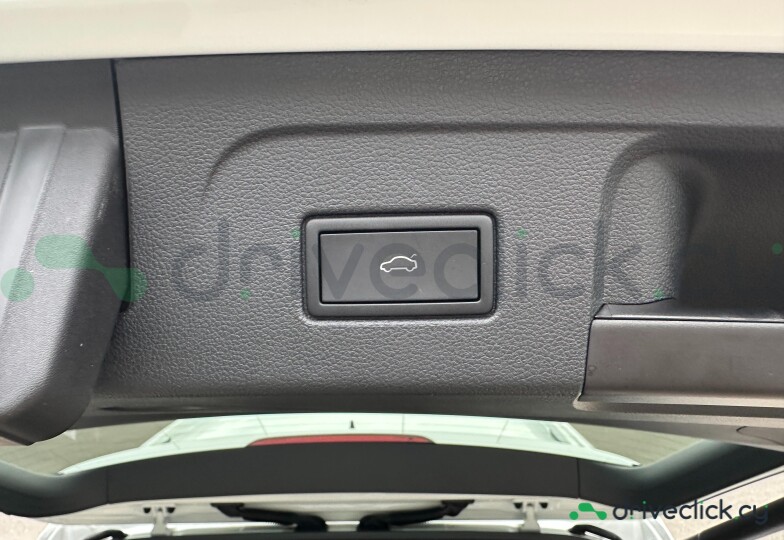 Volkswagen Golf Белый