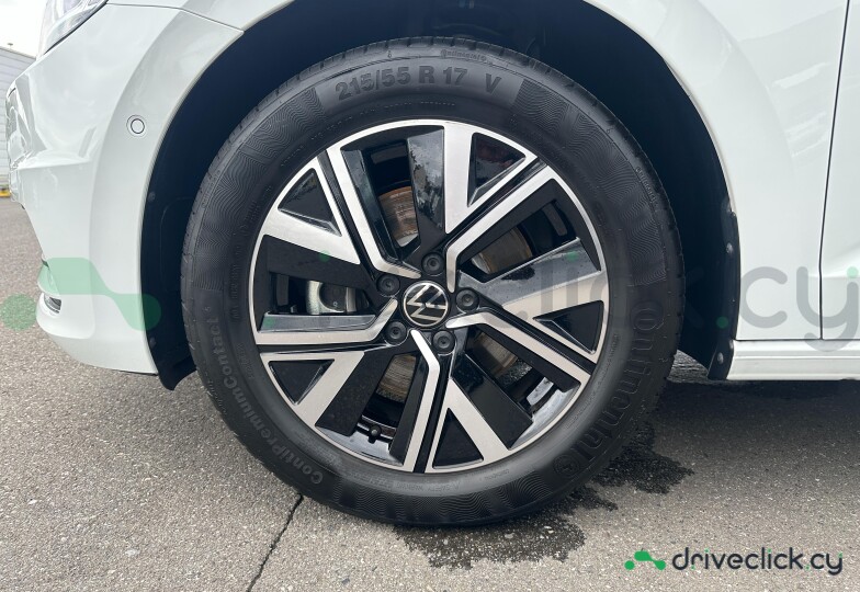 Volkswagen Golf Белый