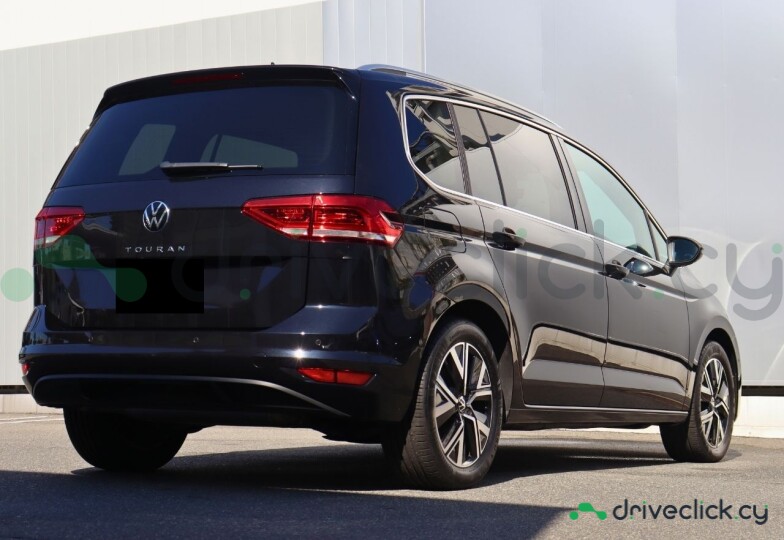 Volkswagen Golf Black