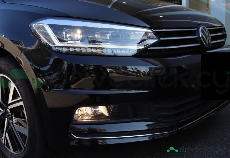 Volkswagen Golf Black