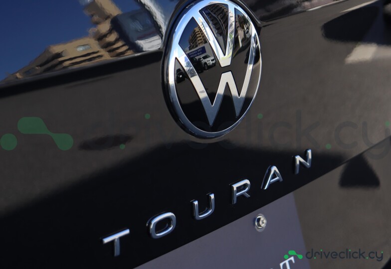 Volkswagen Golf Black