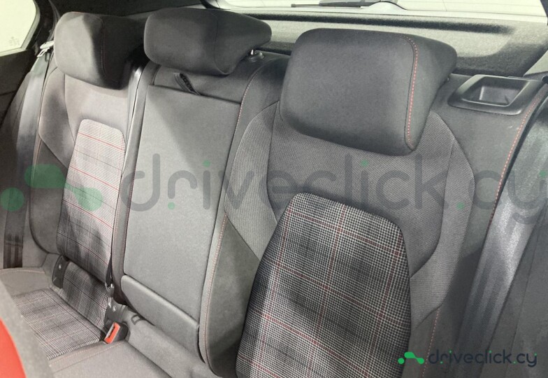 Volkswagen Golf Black