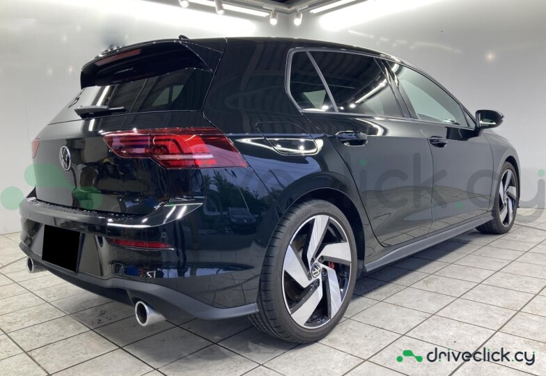 Volkswagen Golf Black