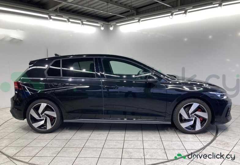 Volkswagen Golf Black