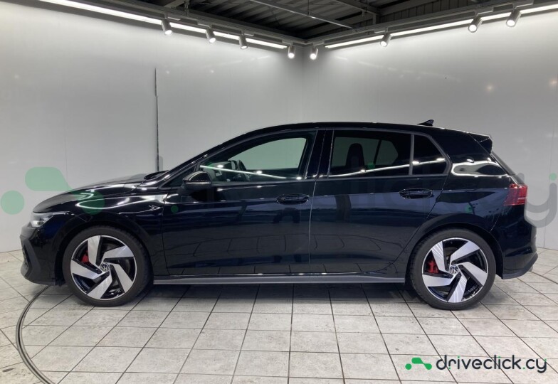 Volkswagen Golf Black