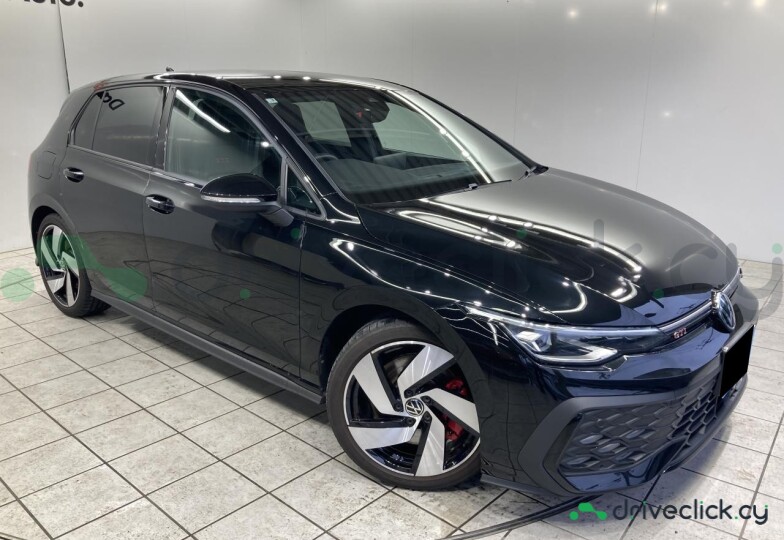 Volkswagen Golf Black