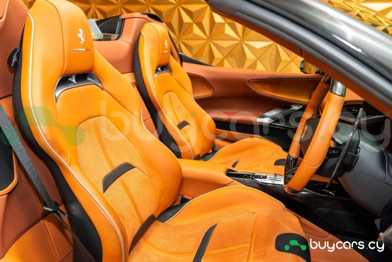 Ferrari SF90 Spider Серый