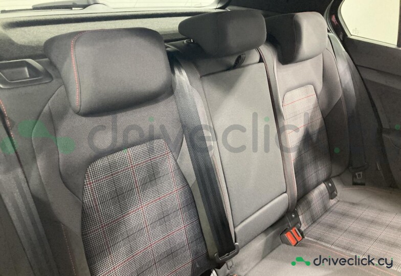 Volkswagen Golf Black