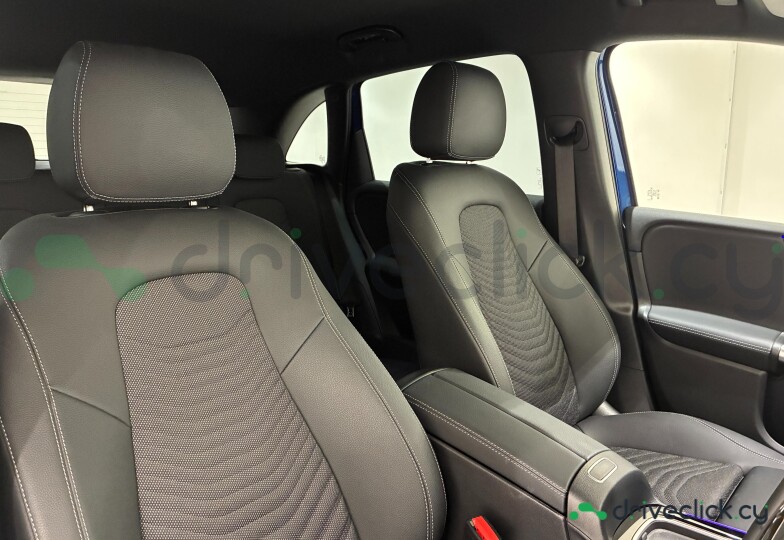 Mercedes B-class Blue