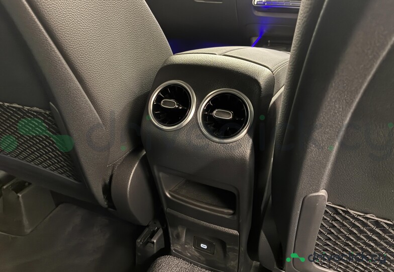 Mercedes B-class Blue