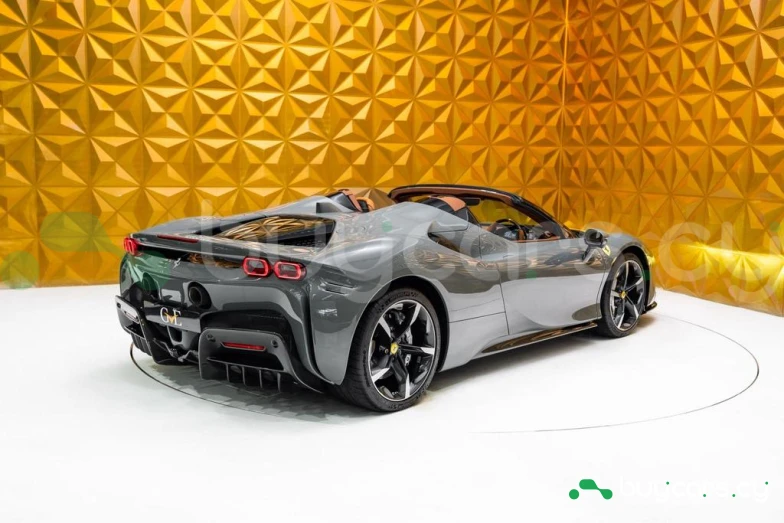 Ferrari SF90 Spider Серый