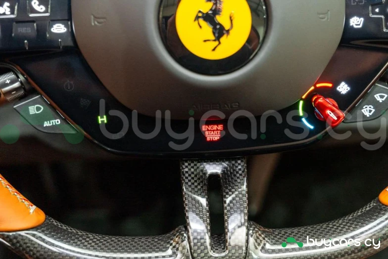 Ferrari SF90 Spider Серый