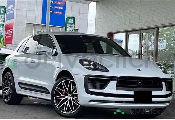 Porsche Macan White