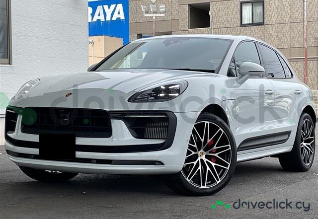 Porsche Macan White