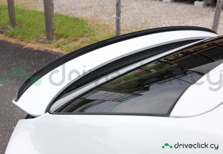 Porsche Macan White