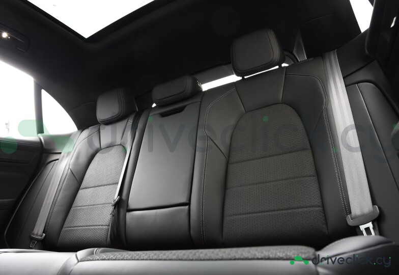 Porsche Macan White