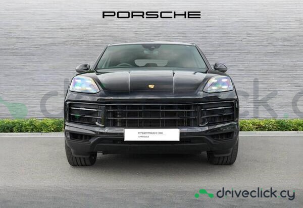 Porsche Cayenne Black