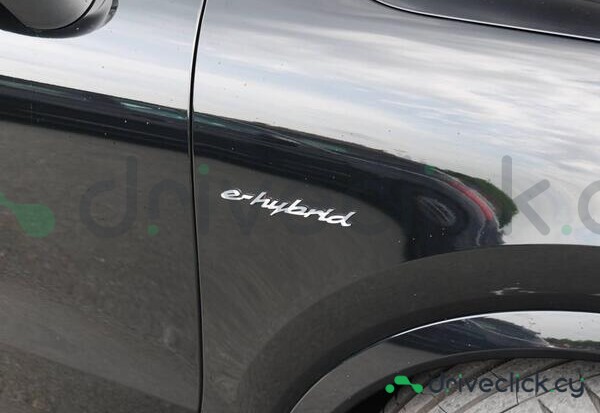 Porsche Cayenne Black