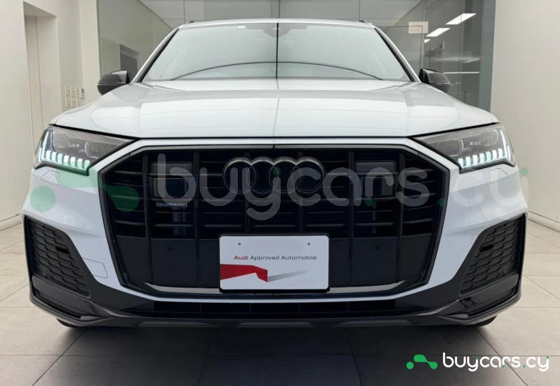 Audi Q7 White