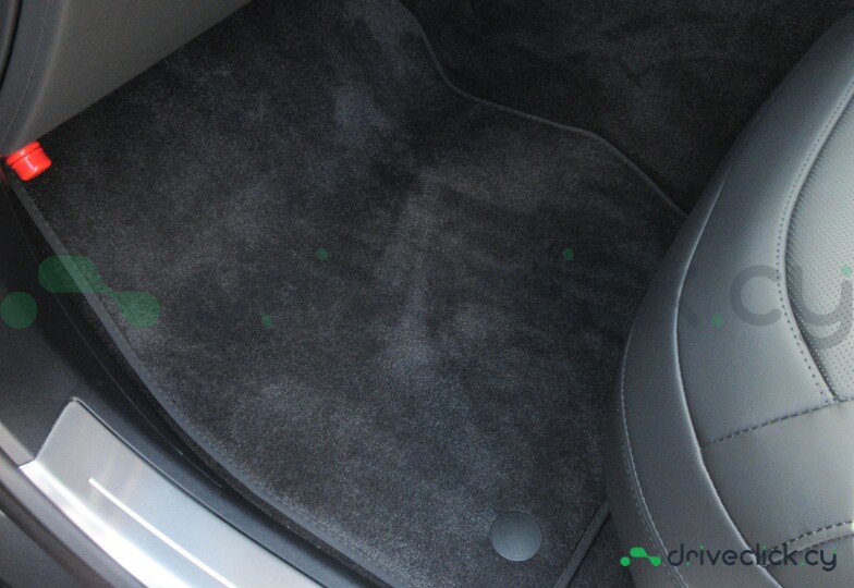 Land Rover Range Rover Sport Grey