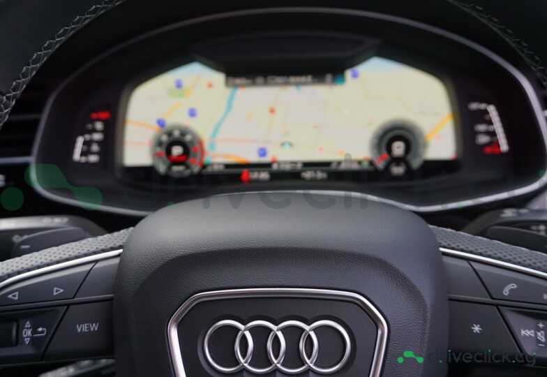 Audi Q8 White