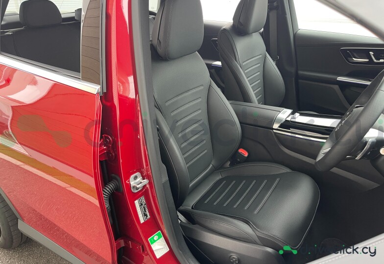 Mercedes GLC-class Red