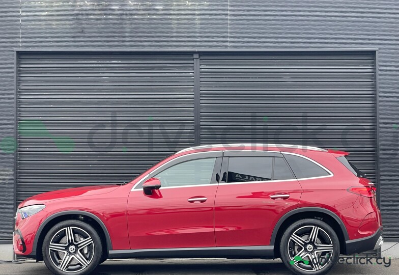 Mercedes GLC-class Red