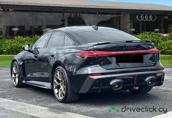 Audi RS5 Black