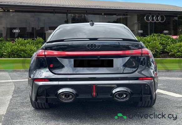 Audi RS5 Black