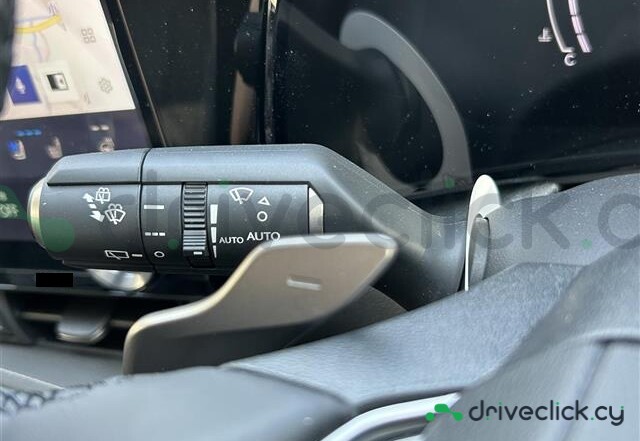 Lexus NX White