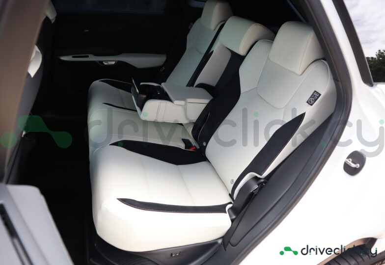 Lexus RX White