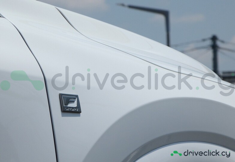 Lexus RX White